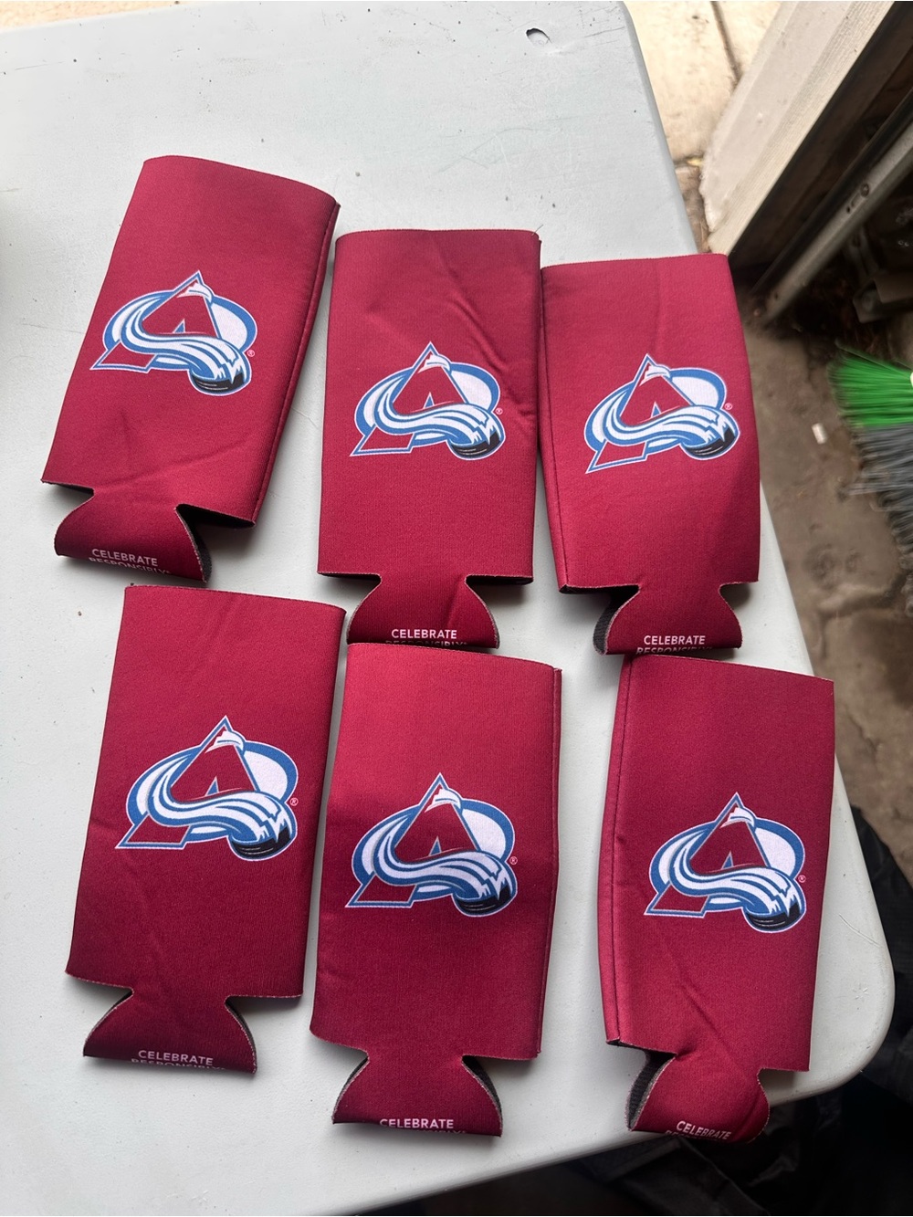 Colorado Avalanche Burgundy 24oz Can Koozie - Pack of 6